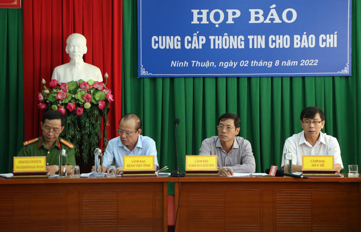 Ninh Thuận họp báo: Kết quả nồng độ cồn của nữ sinh chưa được kiểm chuẩn, không đủ tin cậy - Ảnh 1.