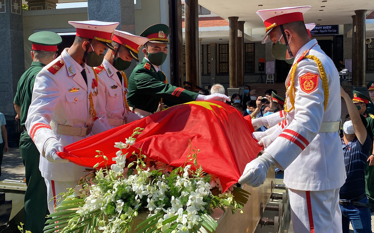 Truy điệu và an táng Anh hùng Lực lượng vũ trang nhân dân Kostas Sarantidis - Nguyễn Văn Lập