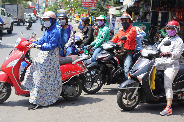 Cứ lên tàu, xe là hoảng hốt, chóng mặt, phải làm sao? - Ảnh 1.