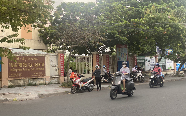 Khai trừ Đảng giám đốc CDC Tiền Giang do liên quan Việt Á