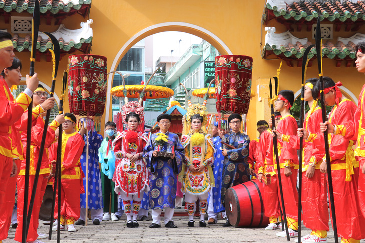 Lễ Khai hạ - Cầu an tại lăng Lê Văn Duyệt là di tích văn hóa phi vật thể cấp quốc gia - Ảnh 2.