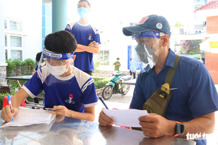 TP.HCM tiêm vắc xin xuyên lễ, kéo dài tháng cao điểm tiêm cho trẻ đến hết tháng 9 - Ảnh 1.