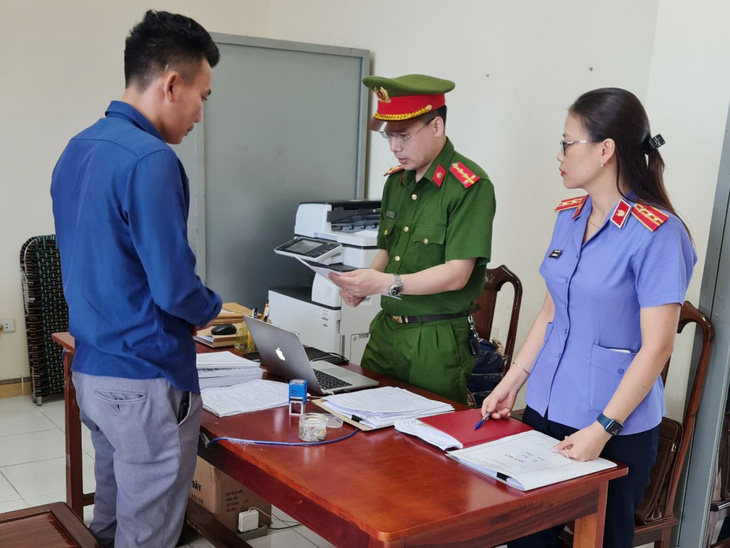 Hà Tĩnh khởi tố giám đốc doanh nghiệp hải sản vì trốn thuế gần 15 tỉ đồng - Ảnh 1.