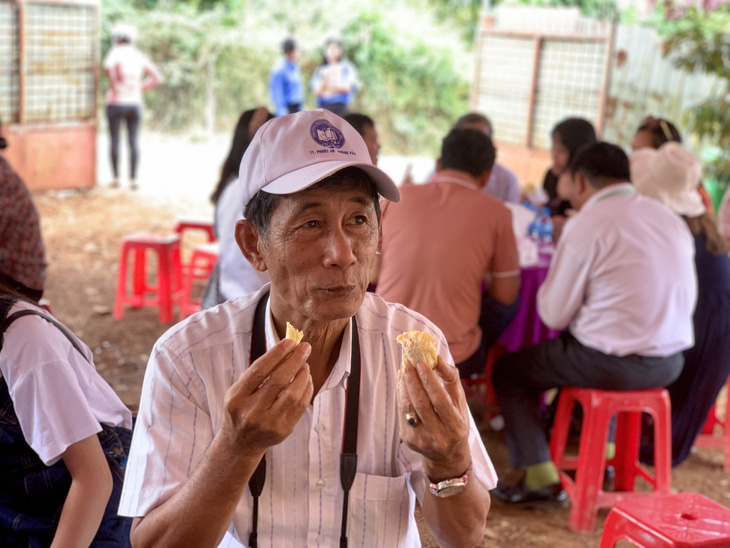 Hàng chục ngàn người dự lễ hội sầu riêng lần đầu tiên tại Đắk Lắk - Ảnh 4.