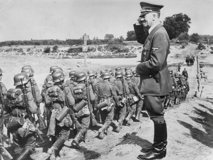 Ba Lan: Đức gây thiệt hại 1.320 tỉ USD trong Thế chiến II, sẽ đòi bồi thường - Ảnh 1.