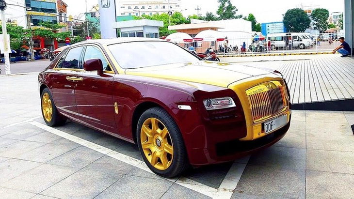 Siêu xe Rolls-Royce Ghost của ông Trịnh Văn Quyết bị BIDV thu giữ để xiết nợ- Ảnh 1.