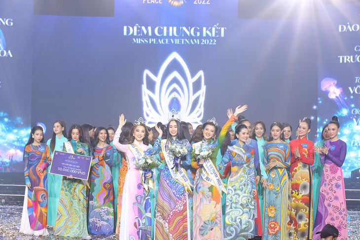 Người đẹp TP.HCM Trần Thị Ban Mai đăng quang Miss Peace Vietnam 2022 - Ảnh 9.