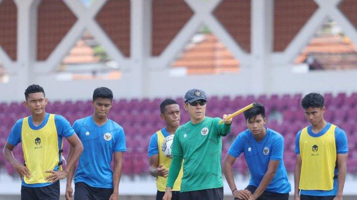 HLV Shin Tae Yong tự tin U20 Indonesia sẽ vượt qua Việt Nam để dự Giải U20 châu Á 2023 - Ảnh 1.