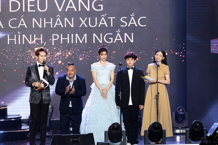 Mai Thanh Hà xuất hiện như Chương Tử Di Việt Nam tại Cánh diều vàng 2021 - Ảnh 3.