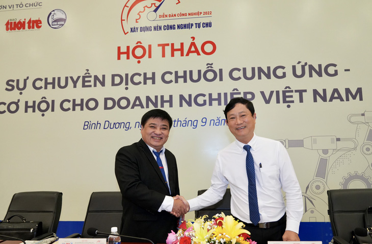 Nhiều đại biểu tham dự hội thảo Sự chuyển dịch chuỗi cung ứng - cơ hội cho doanh nghiệp Việt Nam - Ảnh 3.