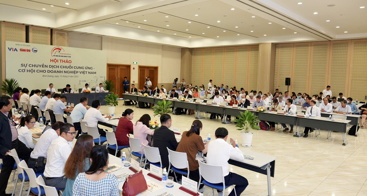 Nhiều đại biểu tham dự hội thảo Sự chuyển dịch chuỗi cung ứng - cơ hội cho doanh nghiệp Việt Nam - Ảnh 1.