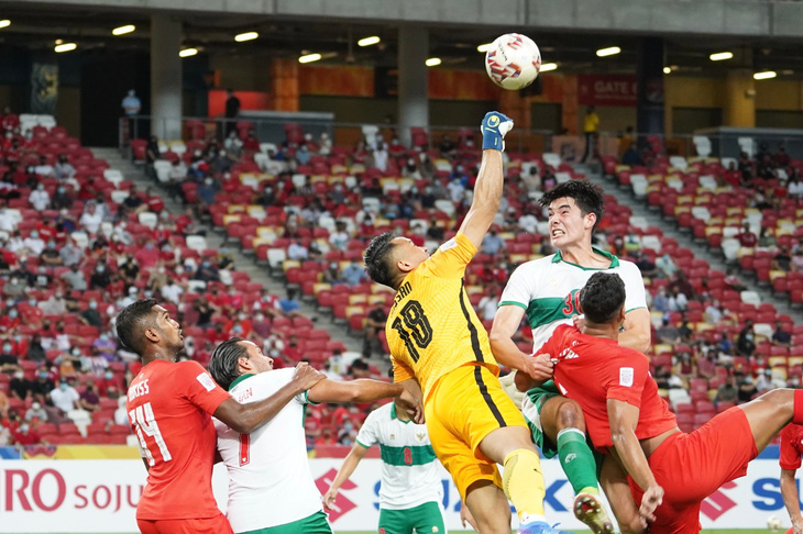 Singapore mang tiền vệ nhập tịch sang đấu đội tuyển Việt Nam - Ảnh 2.