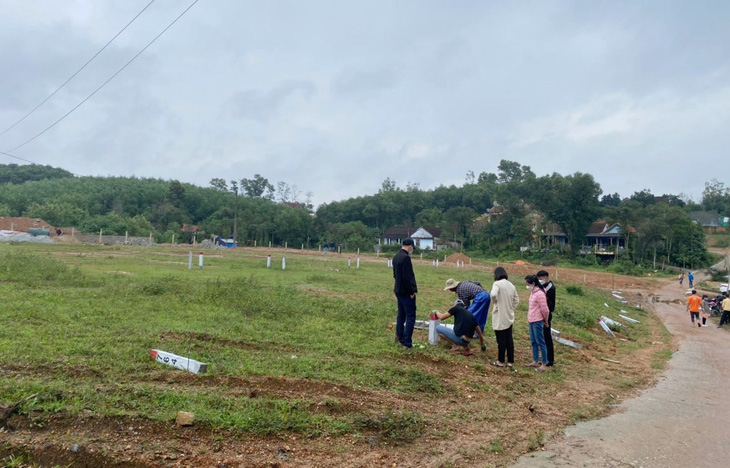 Tôi đi làm cò đất - Kỳ 7: Phía sau giấc mộng đổi đời - Ảnh 2.