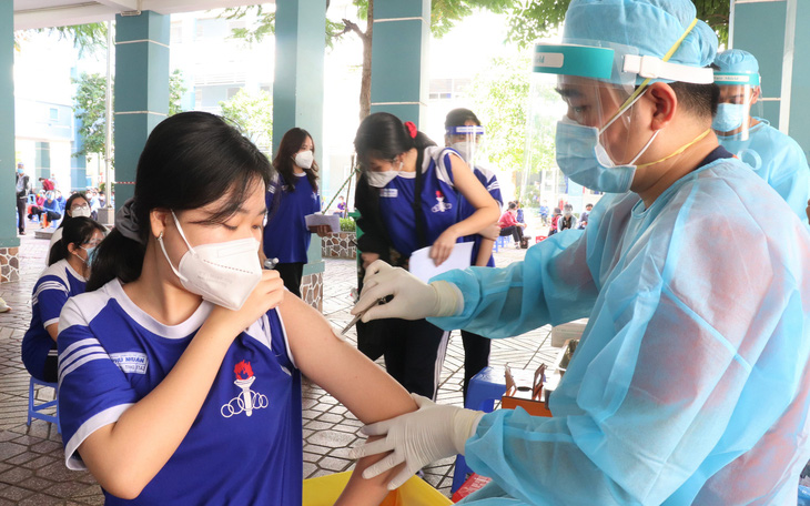 Bộ Y tế chưa cấp vắc xin Moderna, 116.000 trẻ ở TP.HCM phải gián đoạn tiêm mũi 2
