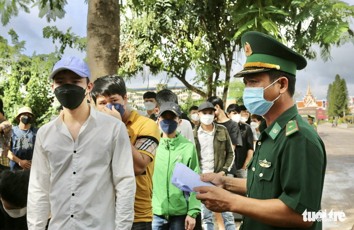 71 lao động Việt Nam tháo chạy khỏi casino ở Campuchia đã về nước - Ảnh 4.