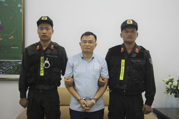 Phó chủ tịch UBND TP Điện Biên Phủ bị bắt - Ảnh 1.