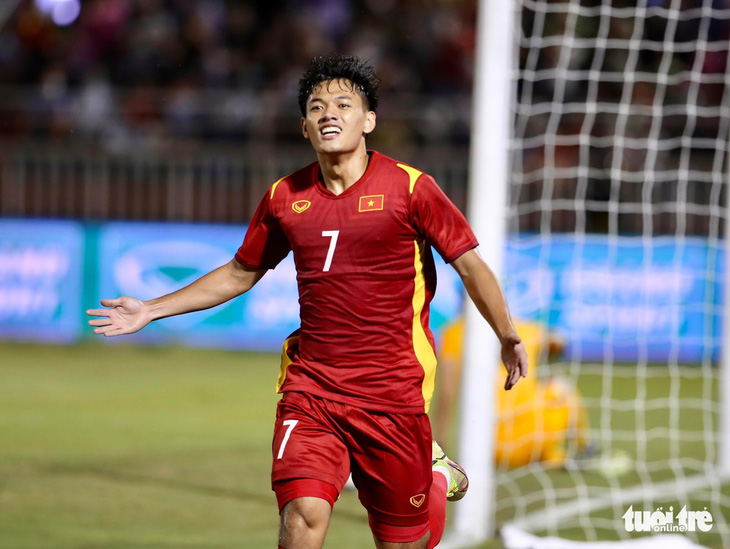 Việt Nam - Singapore 4-0: Khi các tân binh lên tiếng - Ảnh 1.