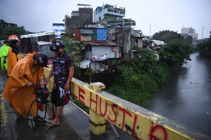 Siêu bão Noru đổ bộ vào Philippines - Ảnh 1.