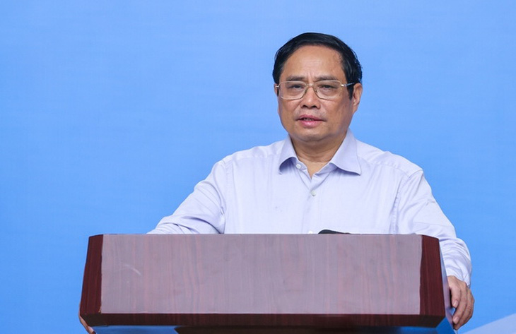 Thủ tướng Phạm Minh Chính: Trời quang mây tạnh cũng tuyệt đối không được chủ quan với bão số 4 - Ảnh 1.