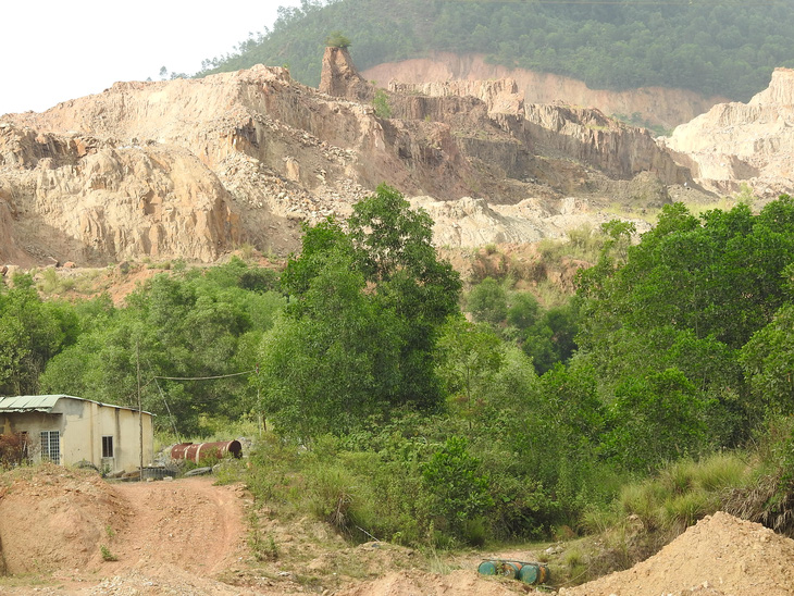 Đà Nẵng giám sát chặt việc hoàn thổ sau khai thác đất đá - Ảnh 3.