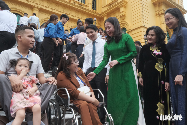 Phó chủ tịch nước trăn trở về các công trình cho người khuyết tật - Ảnh 1.
