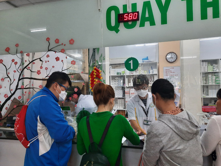 Bệnh viện Lê Văn Thịnh: Nếu BHYT chậm thanh toán, công nợ bệnh viện kéo dài, sẽ thiếu thuốc - Ảnh 1.