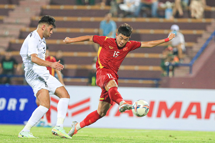 Bỏ lỡ nhiều cơ hội, U20 Việt Nam hòa U20 Palestine 0-0 - Ảnh 1.