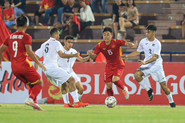 Bỏ lỡ nhiều cơ hội, U20 Việt Nam hòa U20 Palestine 0-0 - Ảnh 2.