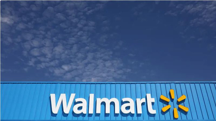 Phi công dọa đâm máy bay xuống cửa hàng Walmart ở Mỹ - Ảnh 1.