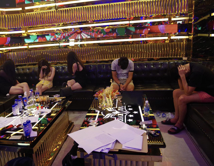 Tạm rút giấy phép tụ điểm karaoke có con lãnh đạo Bảo Lộc tổ chức sử dụng ma túy