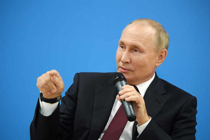 Tổng thống Putin: Lẽ ra Nga nên bắt đầu chiến dịch ở Ukraine sớm hơn - Ảnh 1.