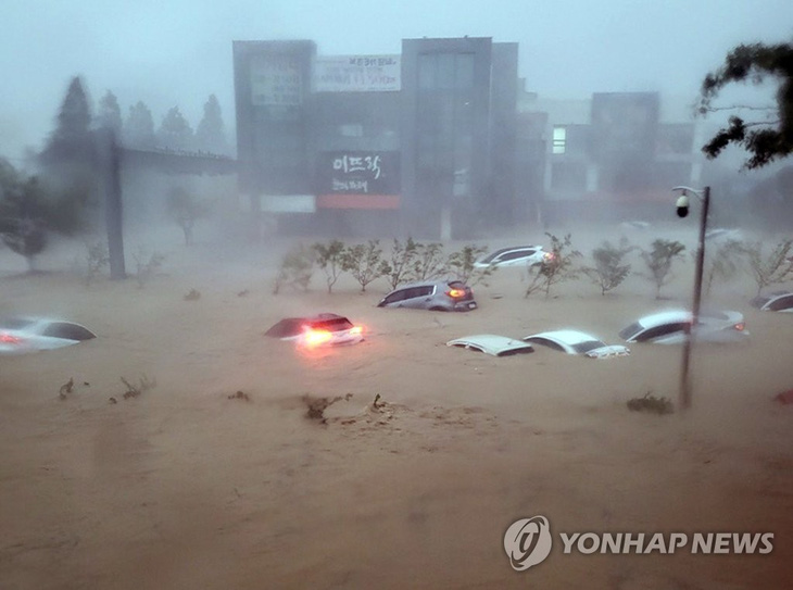 Siêu bão Hinnamnor đổ bộ Hàn Quốc - Ảnh 2.