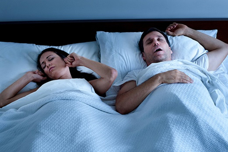 Người ngủ ngáy có nguy cơ cao mắc ung thư hơn - Ảnh 1.