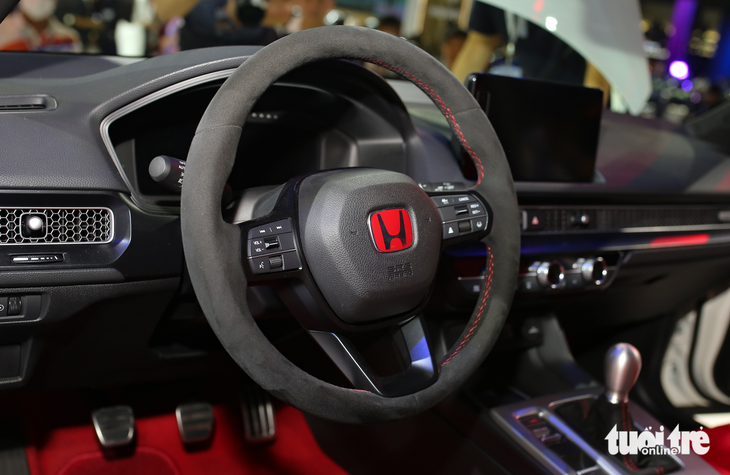 Người Việt phải mua Honda Civic Type R giá gấp 3 lần bản thường - Ảnh 3.