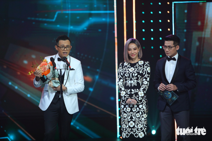 VTV Awards 2022 gọi tên Thanh Sơn, Minh Huyền, Mỹ Anh, ‘Thương ngày nắng về’ - Ảnh 6.