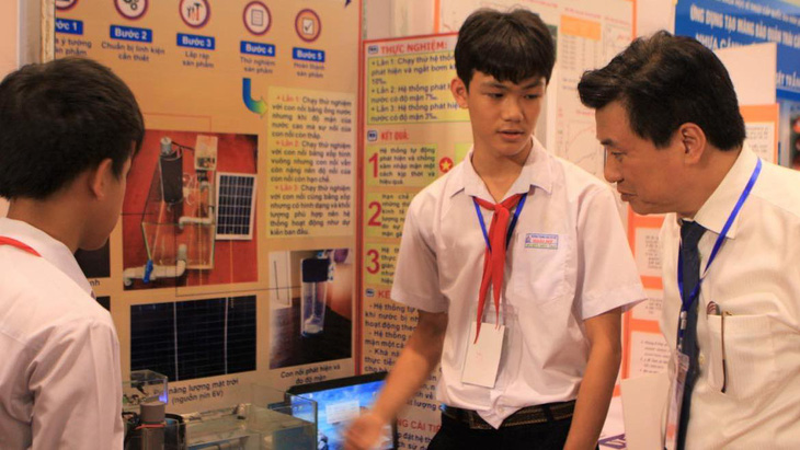 Trò chuyện cùng thầy giáo Việt làm giám khảo thi khoa học quốc tế - Ảnh 1.