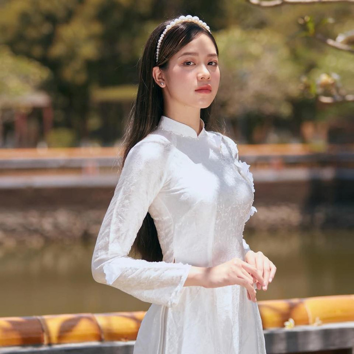 Soi nhan sắc 11 người đẹp Việt đăng quang hoa hậu năm 2022 - Ảnh 1.