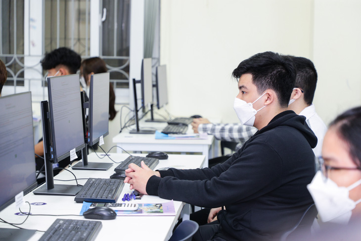 Đại học Quốc gia Hà Nội điều chỉnh lệ phí thi đánh giá năng lực - Ảnh 1.