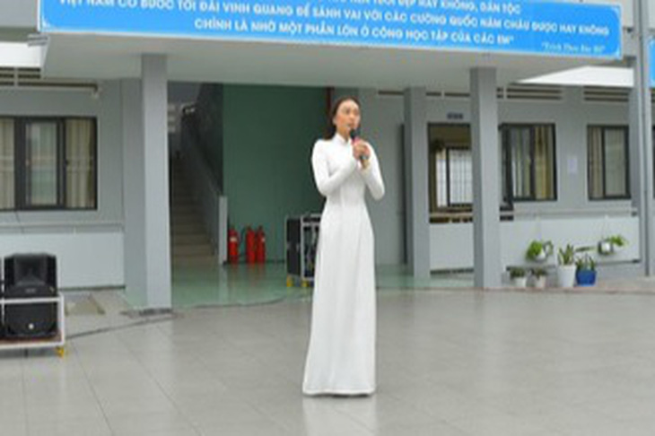 Diễn viên Đoàn Minh Tài cùng hoa hậu Ban Mai mang xuân ra Côn Đảo - Ảnh 7.