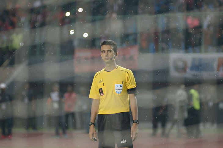 Trọng tài Nước Hàn bắt chủ yếu trận nước Việt Nam - Thái Lan - Hình ảnh 2.