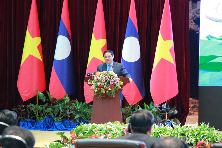 Thủ tướng Phạm Minh Chính phát biểu tại Hội nghị hợp tác đầu tư Việt Nam – Lào - Ảnh: DUY LINH