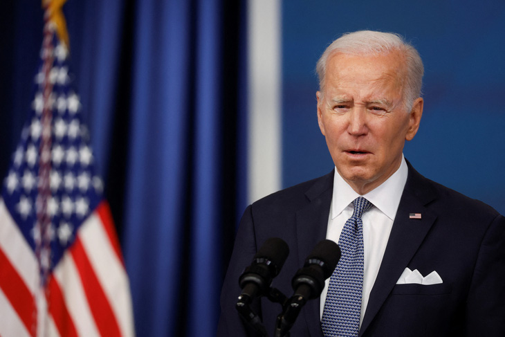 Luật sư của ông Biden nói tài liệu mật bị đặt nhầm chỗ - Ảnh 1.