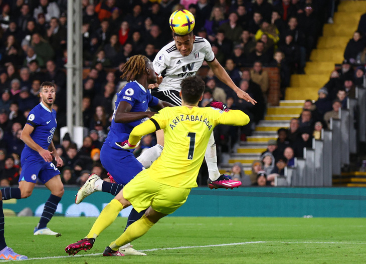 Tân binh đắt giá lãnh thẻ đỏ, Chelsea thua Fulham - Ảnh 3.