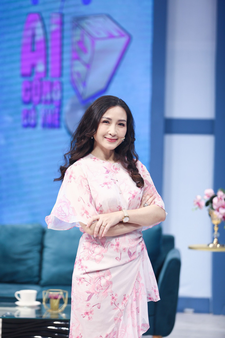 Diễn viên Khánh Huyền, á hậu Thúy Vân nói về bữa cơm ngày Tết - Ảnh 1.