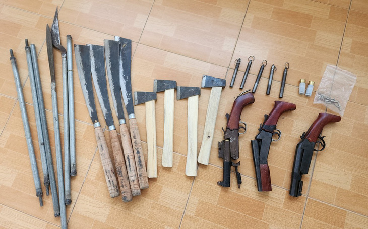 Bắt 7 người mang vũ khí quân dụng đi ‘quậy’ ở Phú Quốc