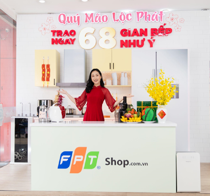 FPT Shop chúc mừng khách hàng trúng ‘Gian bếp Như Ý’ trị giá 19 triệu đồng - Ảnh 1.