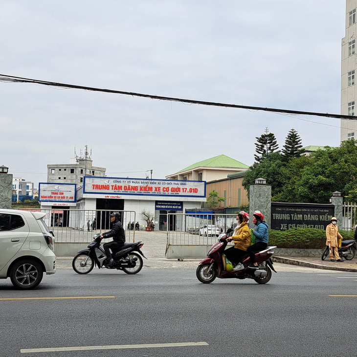 Khám xét hai trung tâm đăng kiểm xe cơ giới tại Thái Bình - Ảnh 2.