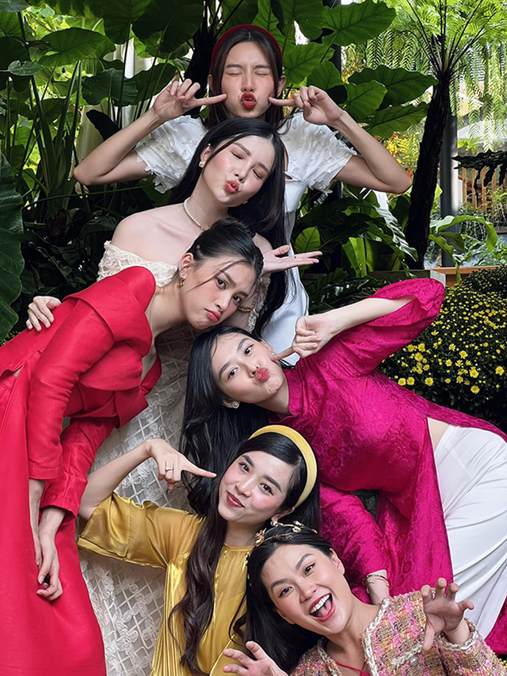 Màn đọ sắc mười phân vẹn mười của hội bạn thân trong showbiz Việt - Ảnh 5.