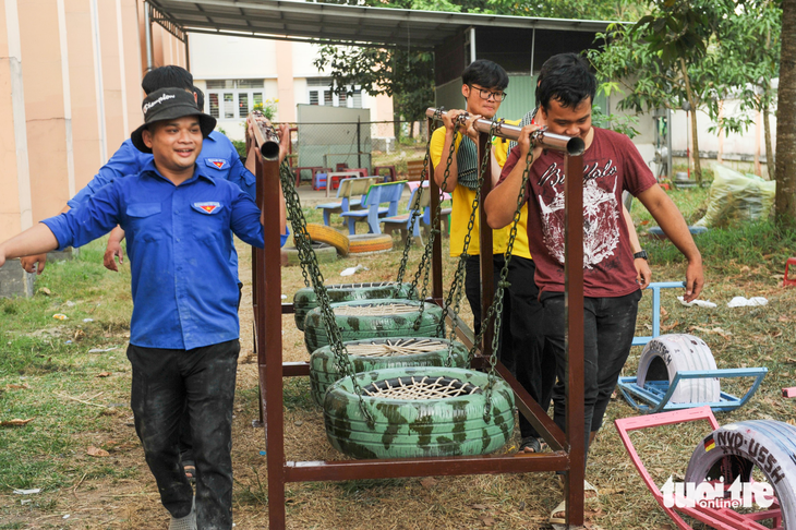 Xuân tình nguyện - trao nồng ấm nghĩa tình - Ảnh 4.