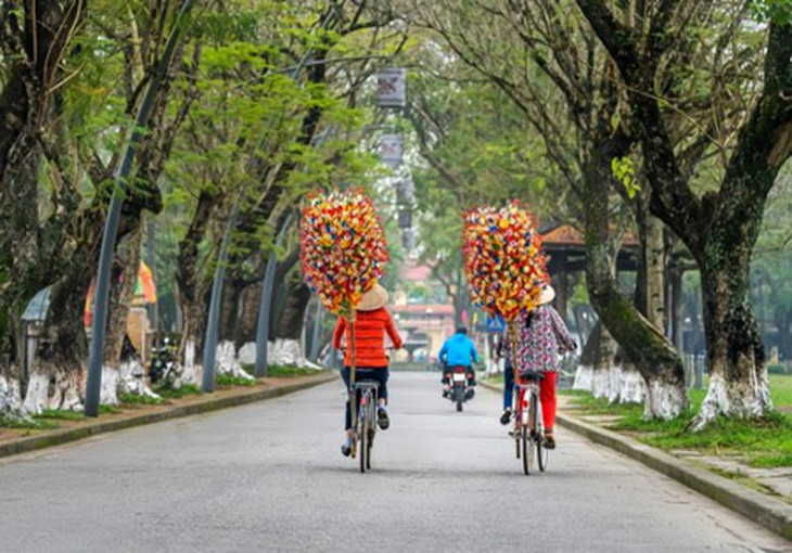 Đường về nhà xa nữa giữa những ngày bệnh tật níu chân - Ảnh 3.